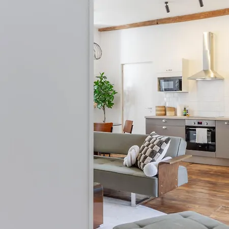 Le Seventy's, T3 Vintage Avec Jardin Apartamento *